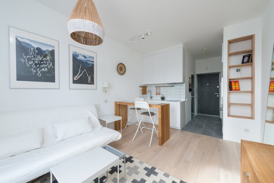 Navigating Furniture Choices: Optimizing Style and Function in Small Living Rooms
