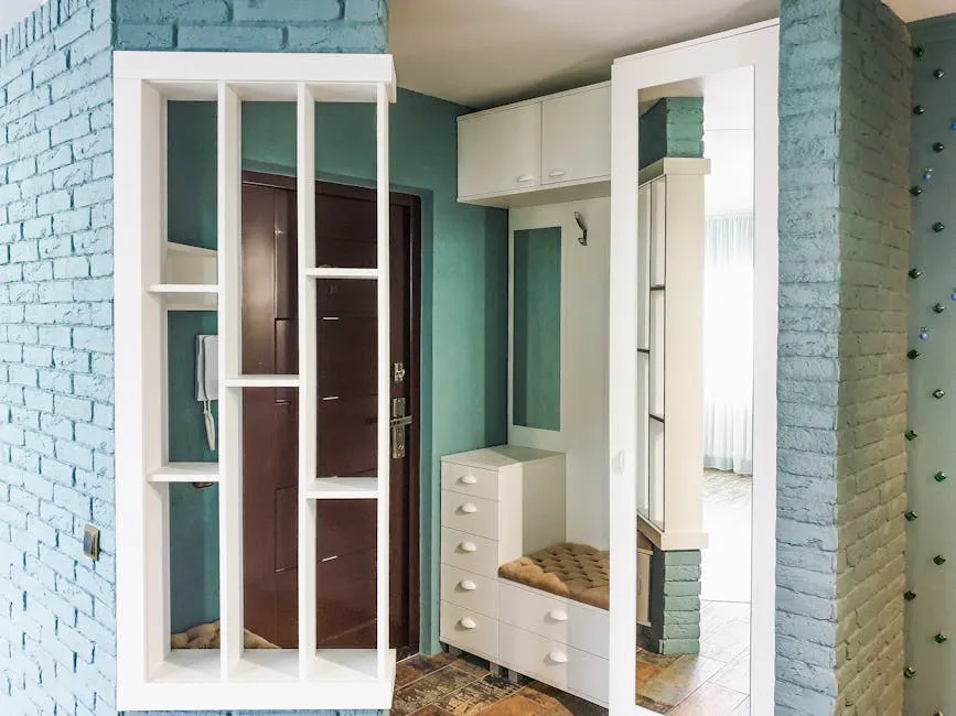 Clever Strategies to Organize Your Entryway in a Tight Space